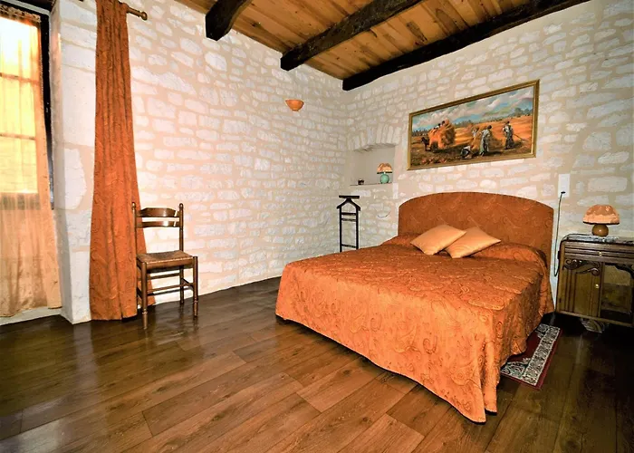 Cahors Countryside Retreat